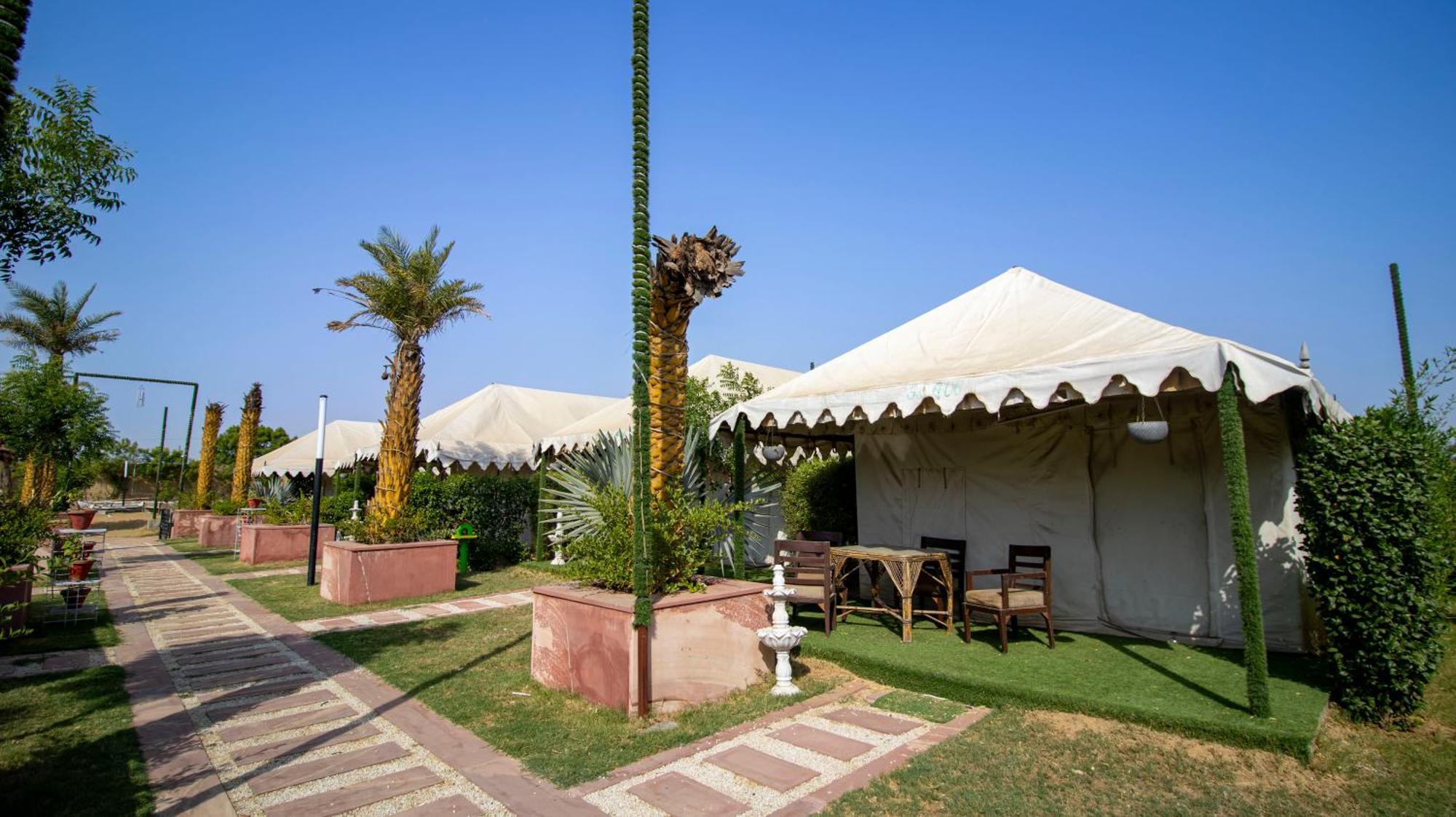 Elegance Resort Vrindāvan Dış mekan fotoğraf