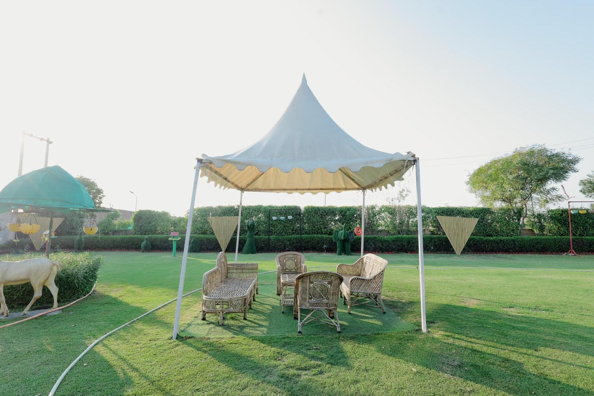 Elegance Resort Vrindāvan Dış mekan fotoğraf