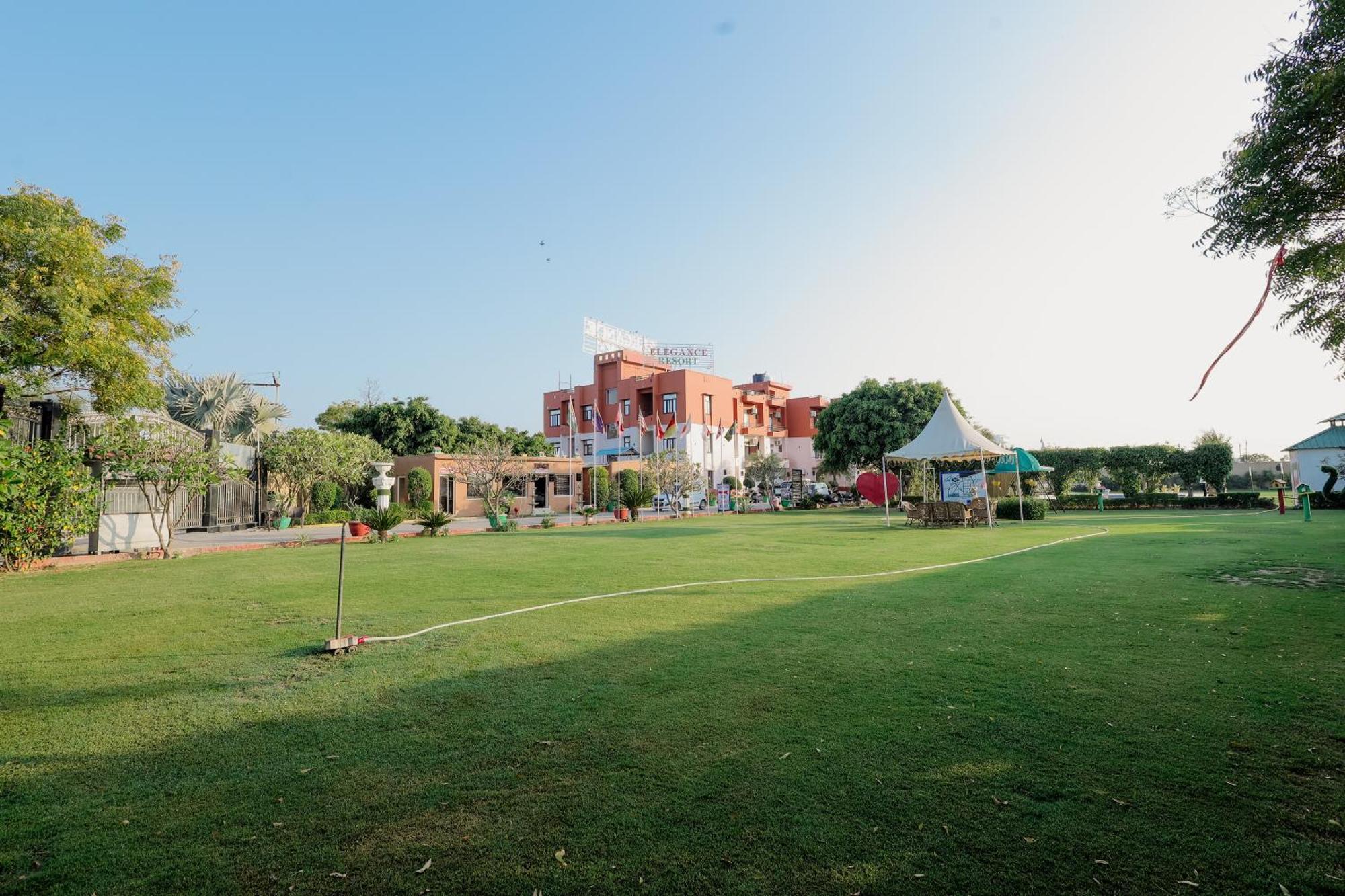 Elegance Resort Vrindāvan Dış mekan fotoğraf