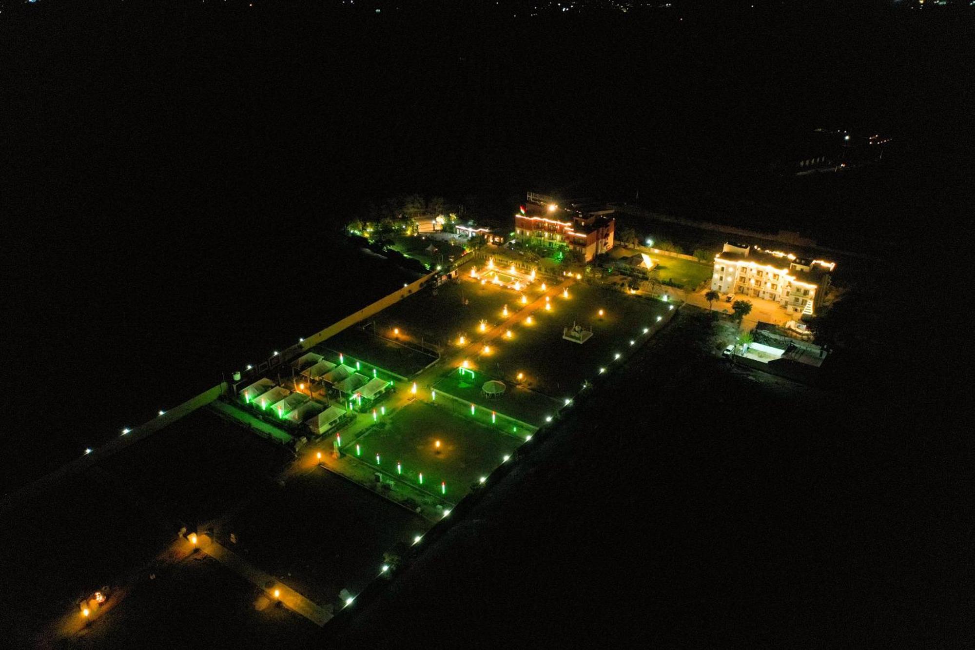 Elegance Resort Vrindāvan Dış mekan fotoğraf