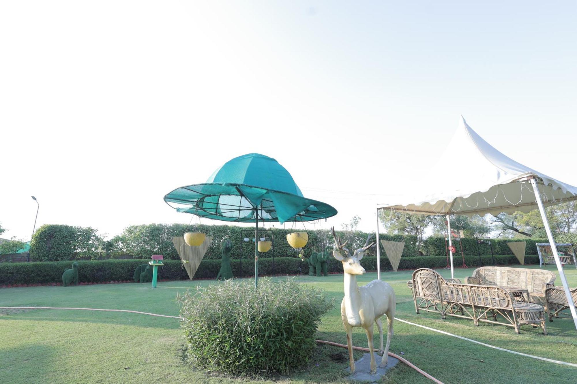 Elegance Resort Vrindāvan Dış mekan fotoğraf